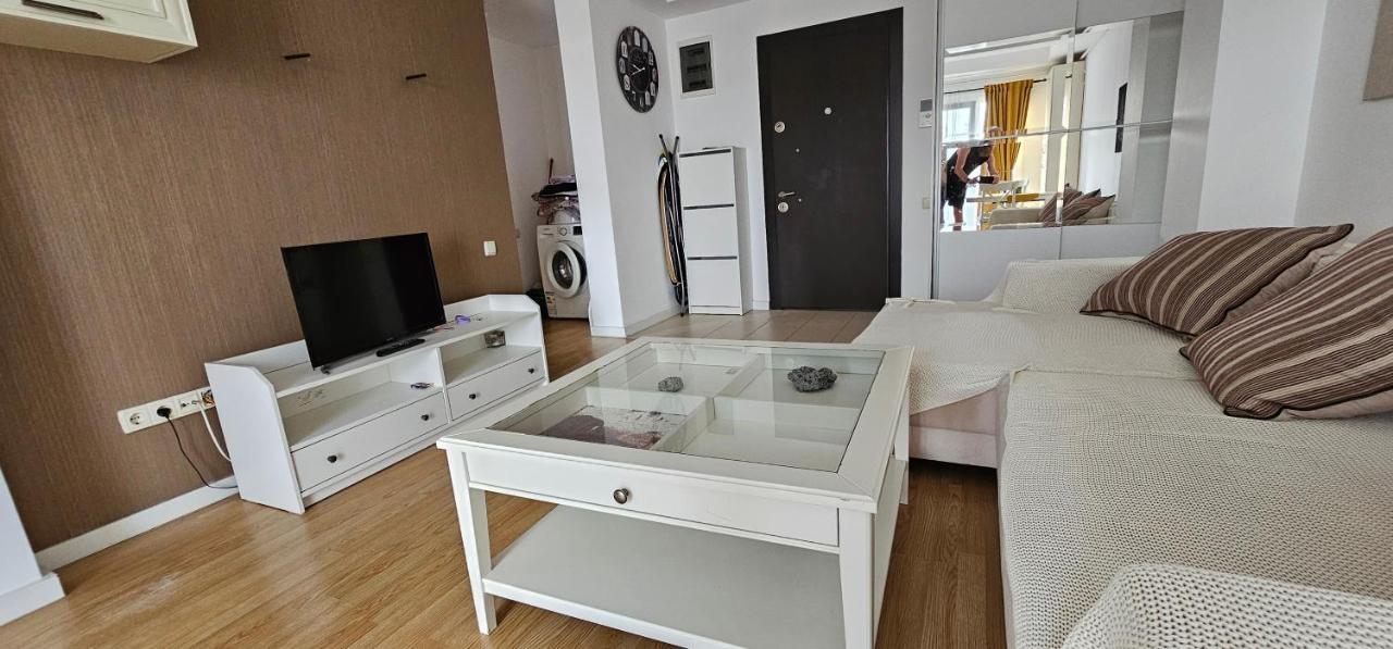 Homey 2 Cosmopolis Stefanestii de Jos Kültér fotó